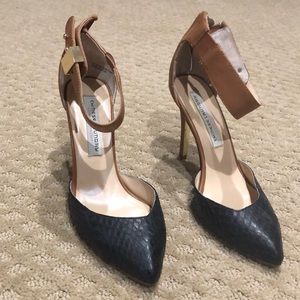 Chinese Laundry Colorblock Heel